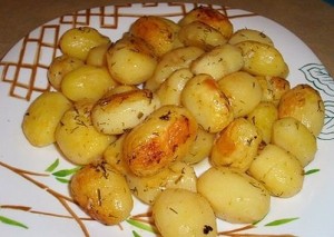 Картофель, запеченный в рукаве